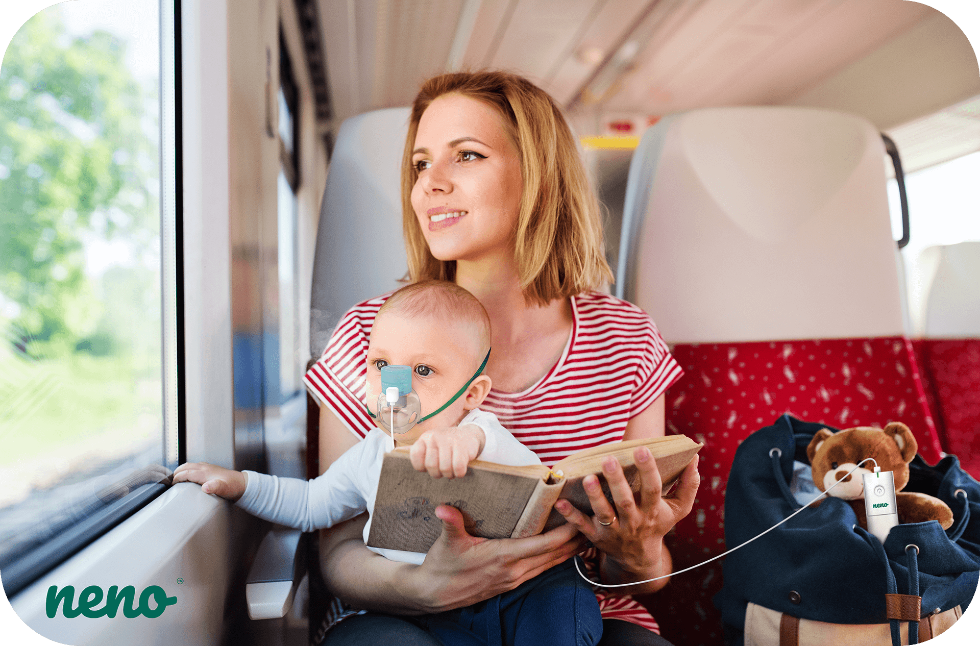 Inhalacja od najmłodszych lat - dziecko trzymane na kolanach przez matkę inhaluje się w pociągu