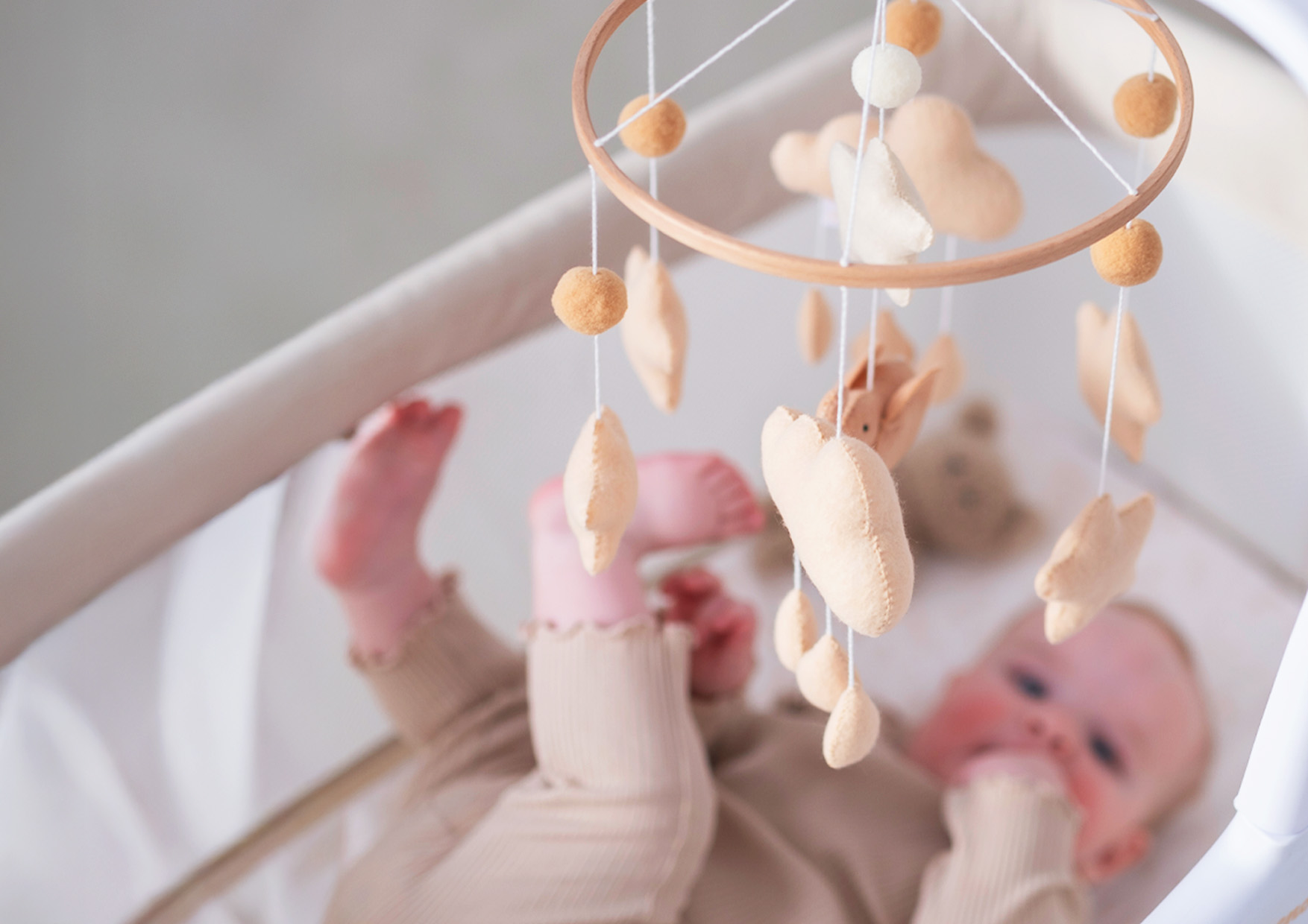 Neno Eli – karuzela do łóżeczka z uchwytem mocującym