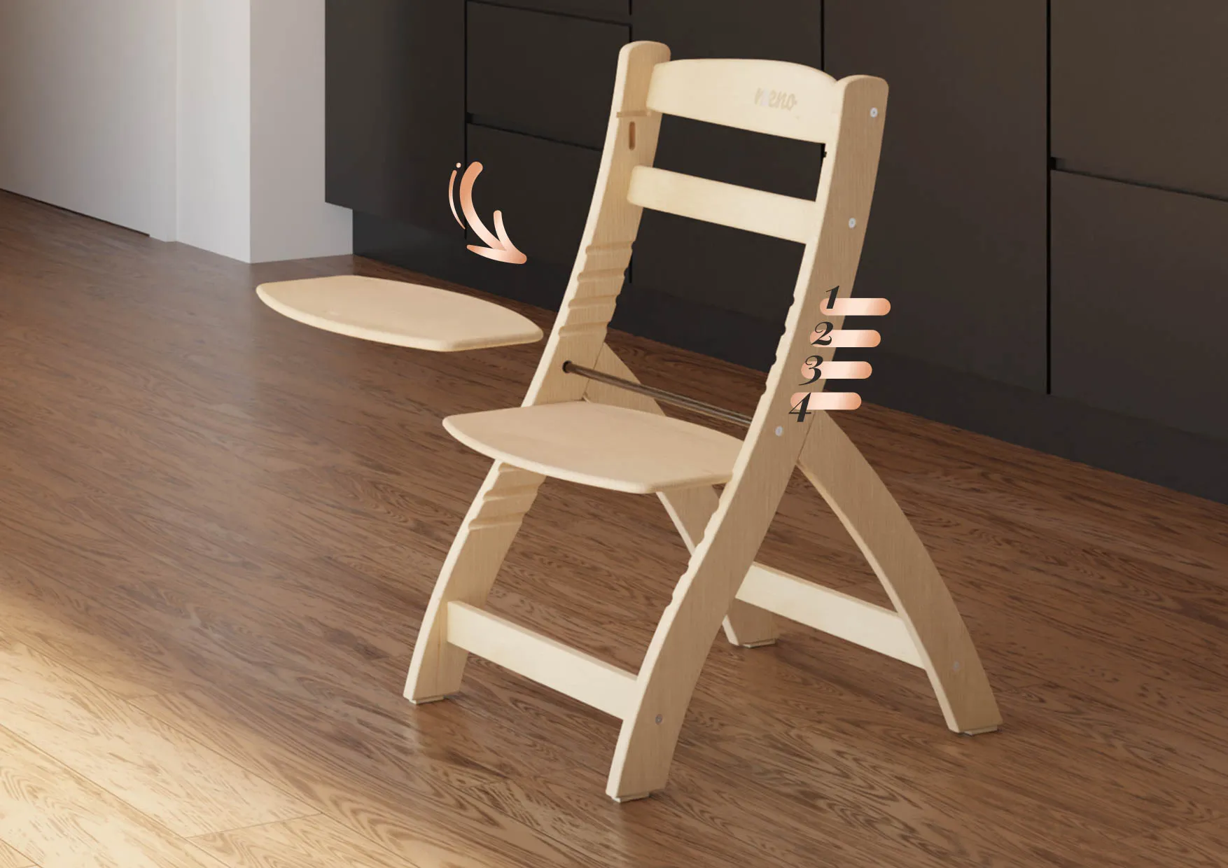 Krzesełko Neno Pino z czterema poziomami regulacji siedziska, pokazane przy stole w kuchni, w wersji wysokiej i niskiej.